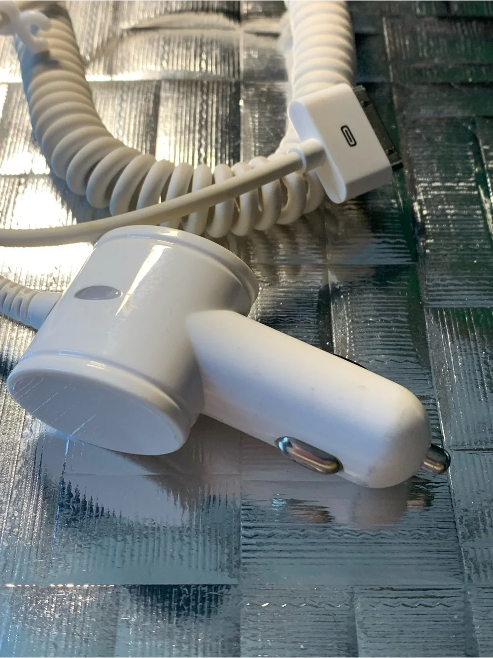 White Coiled Car Charger for Tablets & Mobile Devices